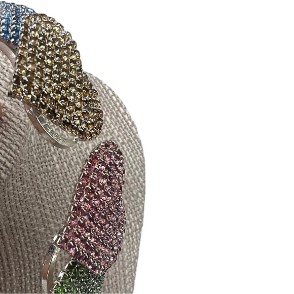 Multi-colored Heart Shaped Bracelet - Picture 6 of 10